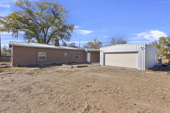 Building Photo - 17 Jose I Garcia Rd