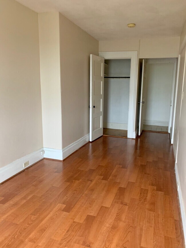 Building Photo - 454 Beacon St