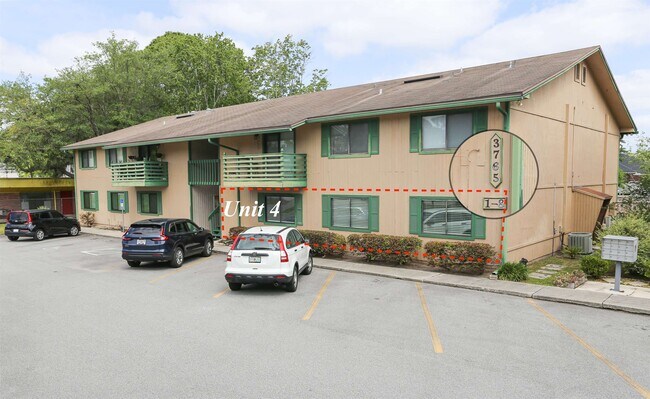 Foto del edificio - 3765 Crown Point Rd