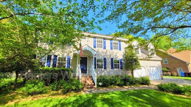 Building Photo - 820 Forest Lakes Cir
