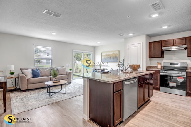 Building Photo - 6474 Sweetbay Ln