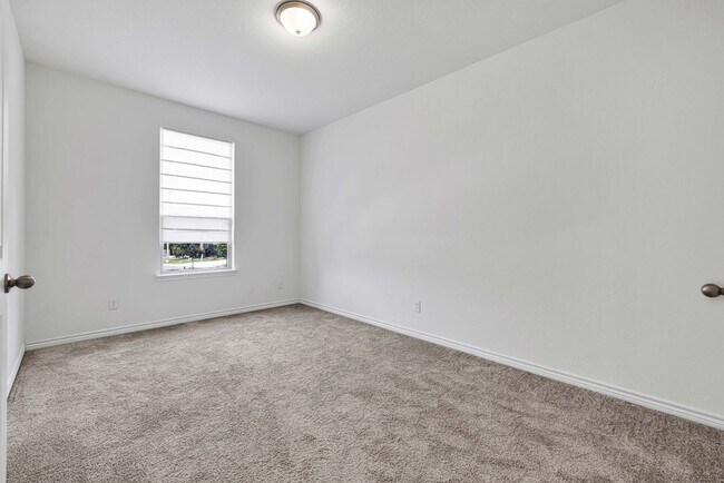 Building Photo - Home for Rent Near JBSA!