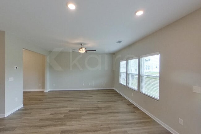 Foto del edificio - 7259 Foggy River Dr