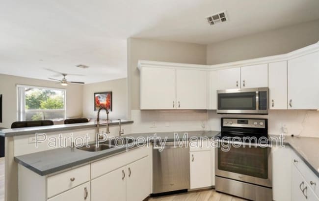 Foto del edificio - 9550 E Thunderbird Rd