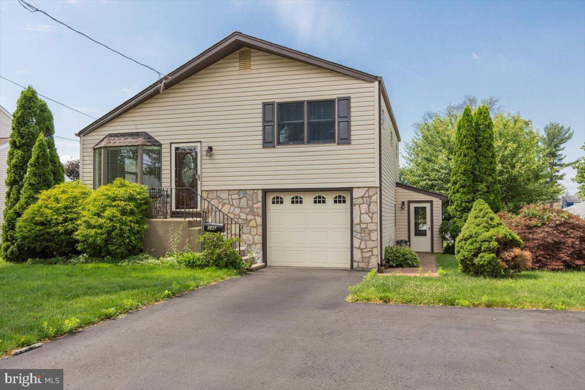 346 Cedar St, Warminster, PA 18974 House Rental in Warminster, PA