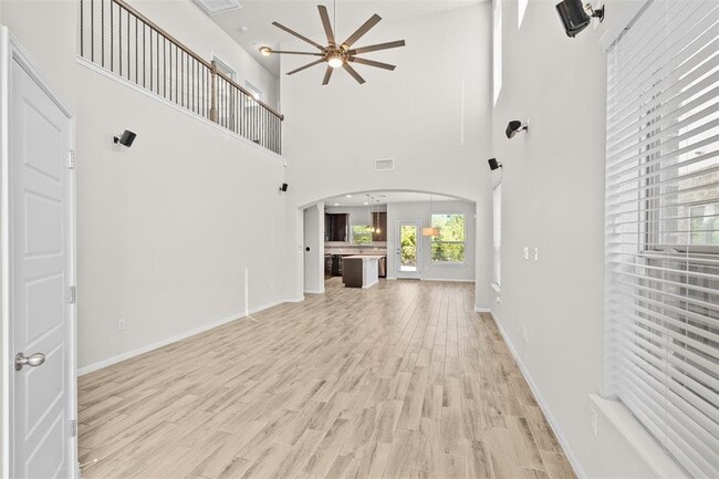 Building Photo - 3240 E Whitestone Blvd