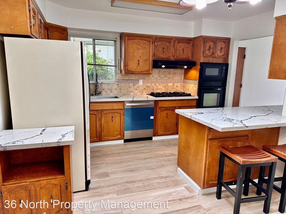 Foto principal - 3 br, 2 bath House - 1433 Linwood Drive