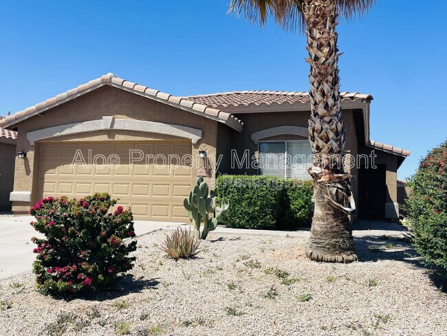 Building Photo - 43724 Elm Dr