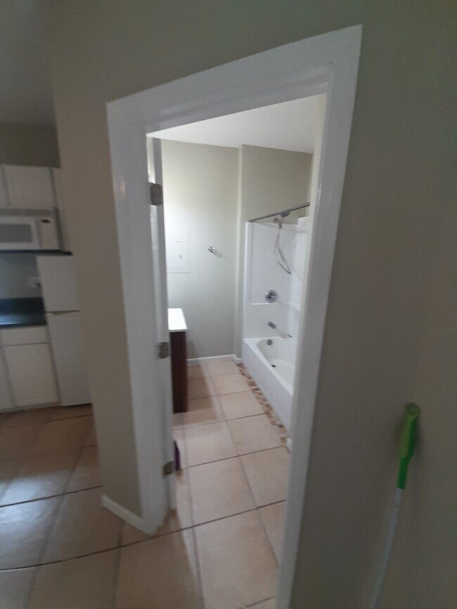 Foto del edificio - 5983 Crabtree Church Rd