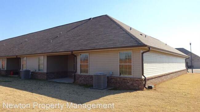Foto del edificio - 2 br, 2 bath House - 25255 Everblake Drive