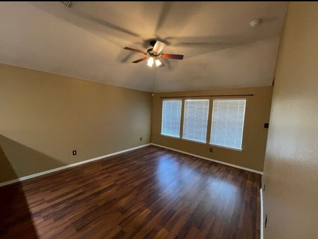 Building Photo - 8513 Autumn Creek Trl