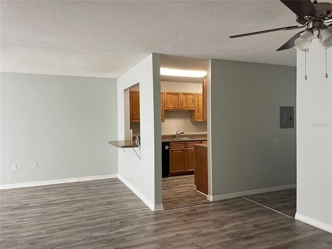 Building Photo - 1695 Lee Rd