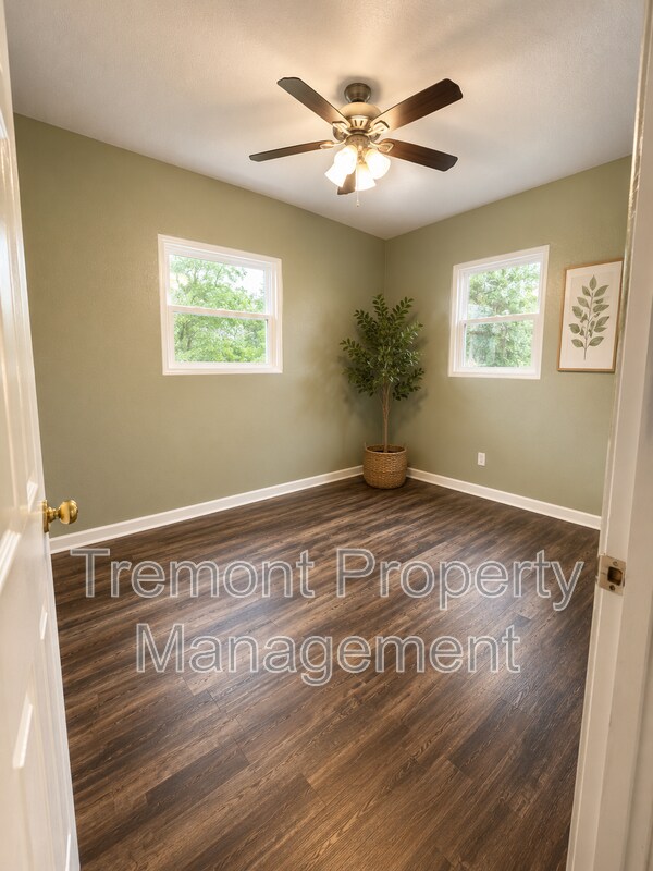 Foto del edificio - 4607 Highland Ave