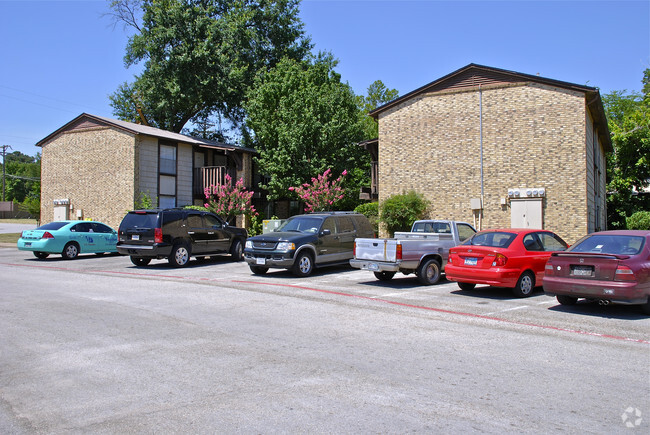 Foto del edificio - Hilltop Apartments