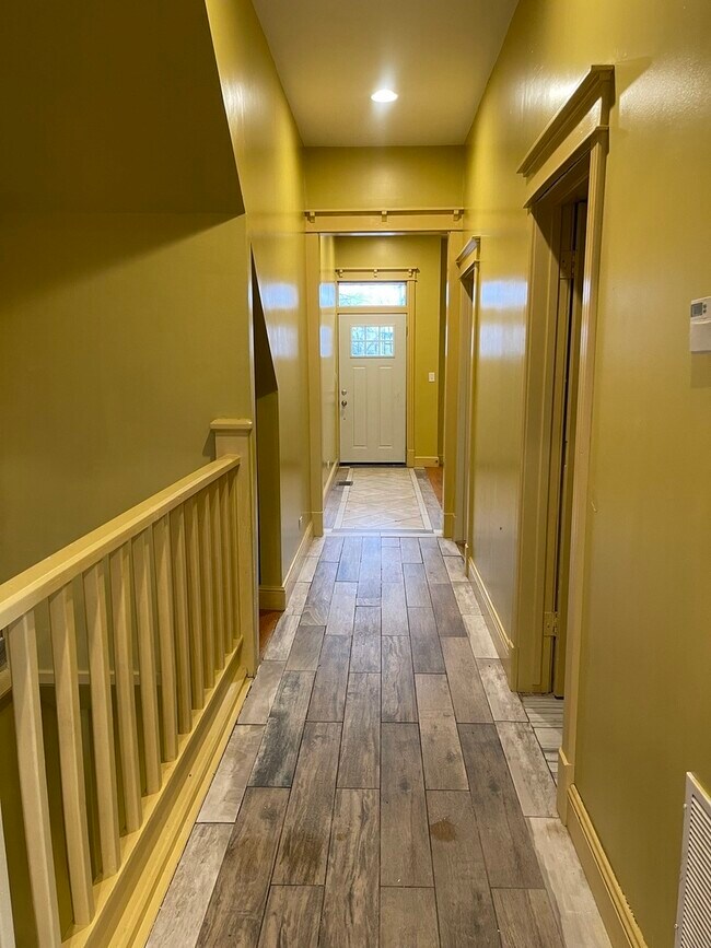 Foto del edificio - 3341 W Walnut St