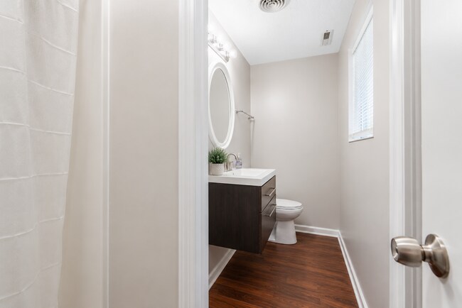 Building Photo - 1388 Colony Hill Ct