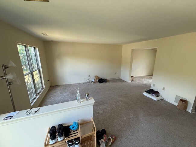 Building Photo - 4674 Grosbeak Pl