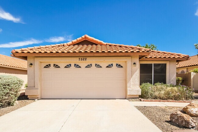Building Photo - 7522 W Kerry Ln