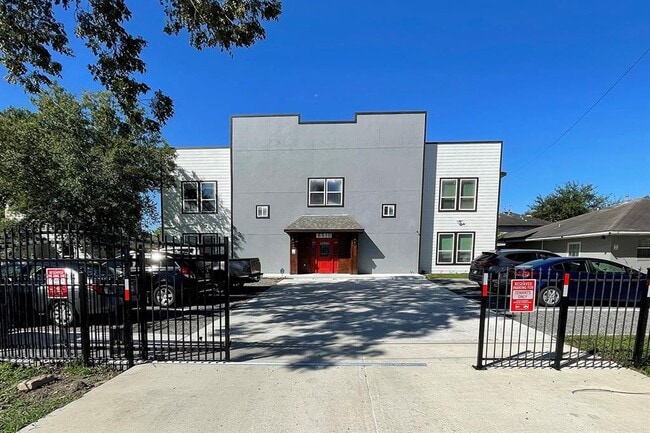 Building Photo - 6510 Goforth St