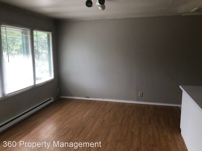 Building Photo - 1142 W Lato Dr