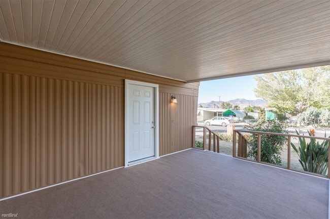 Building Photo - 3 br, 2 bath Mobile Home - 44041 Thomas St...