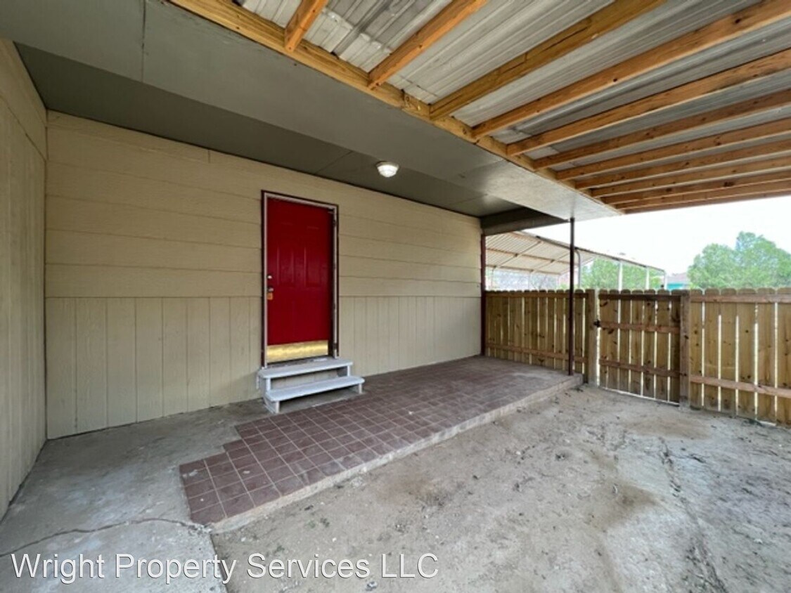 Primary Photo - 3 br, 2 bath House - 403 Prada-Machin Dr.