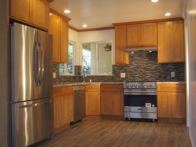 Building Photo - 1791 Villarita Dr