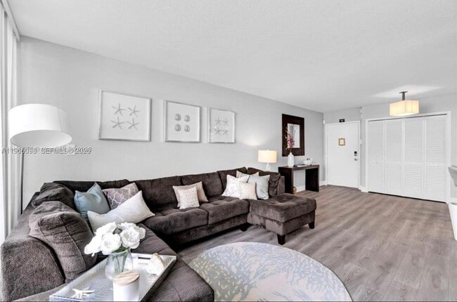 Photo - 830 NW 87th Ave Apartment