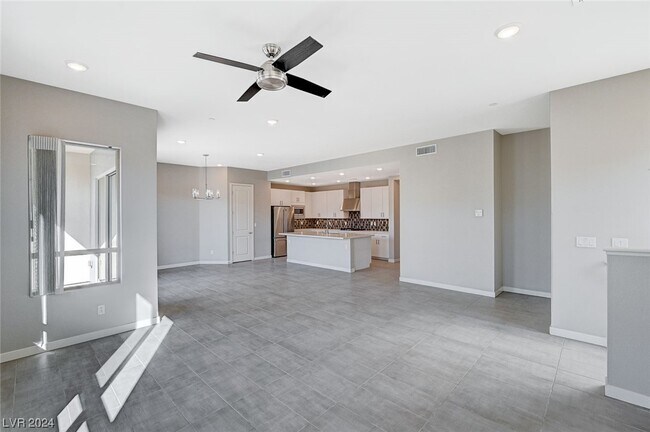 Building Photo - 10877 Crimson Cliffs Ave
