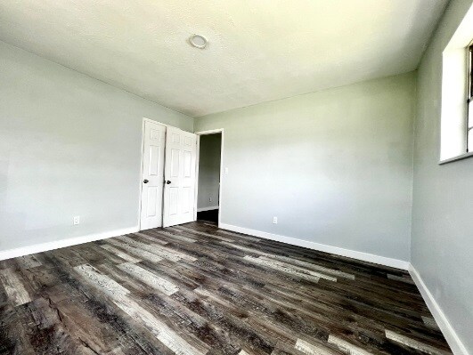 Foto del edificio - 833 NW 10th St