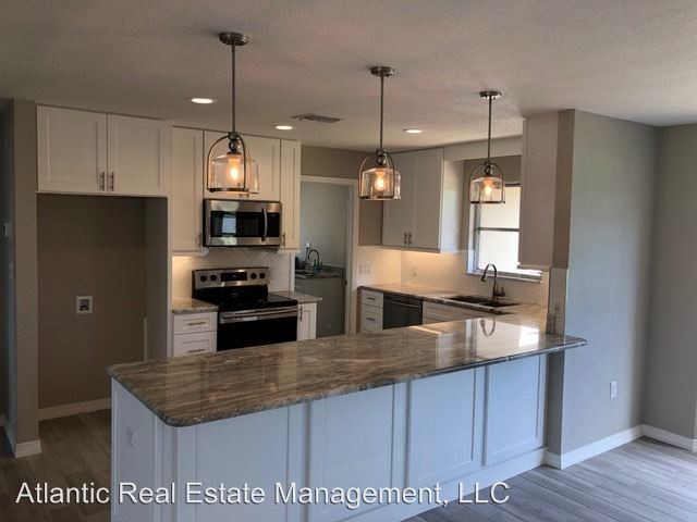 Building Photo - 3 br, 2 bath House - 2208 Cassino Court