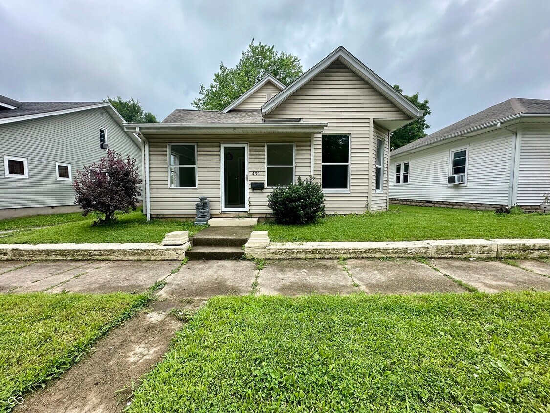 Primary Photo - 431 N Ireland St