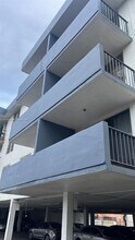 Building Photo - 13390 NE 7th Ave
