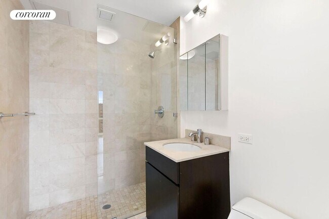 Foto del edificio - 181 E 119th St
