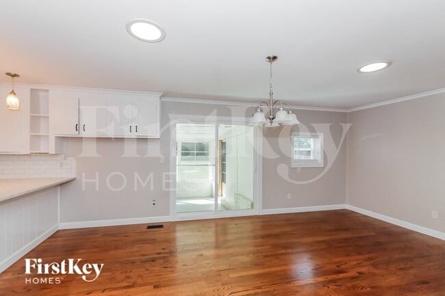 Foto del edificio - 120 Keowee Cir