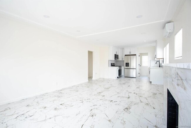 Foto del edificio - 6352 Holabird St