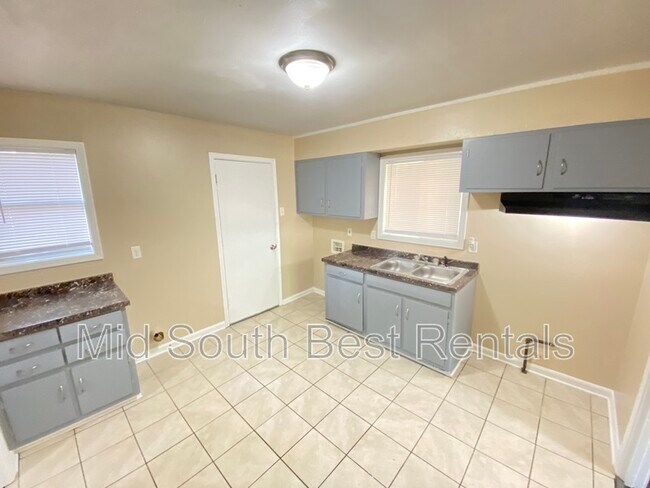 Foto del edificio - 617 W Raines Rd