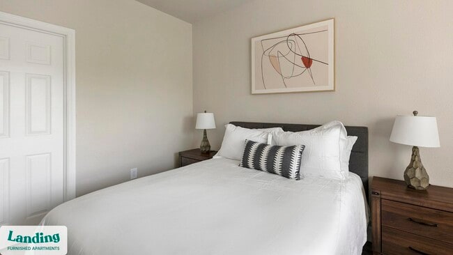 Building Photo - 22155 Wildwood Park Rd