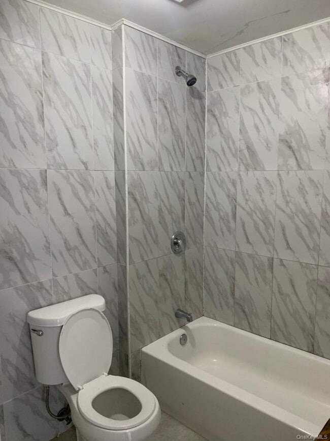 Building Photo - 432 Beach 48th St