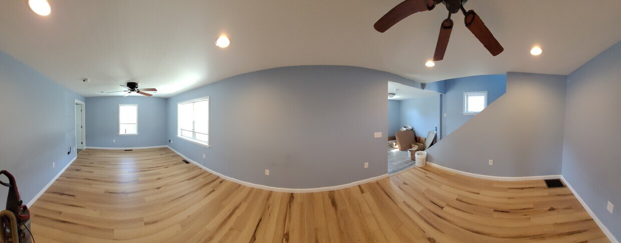 Foto principal - 3710 Lawrence Ave