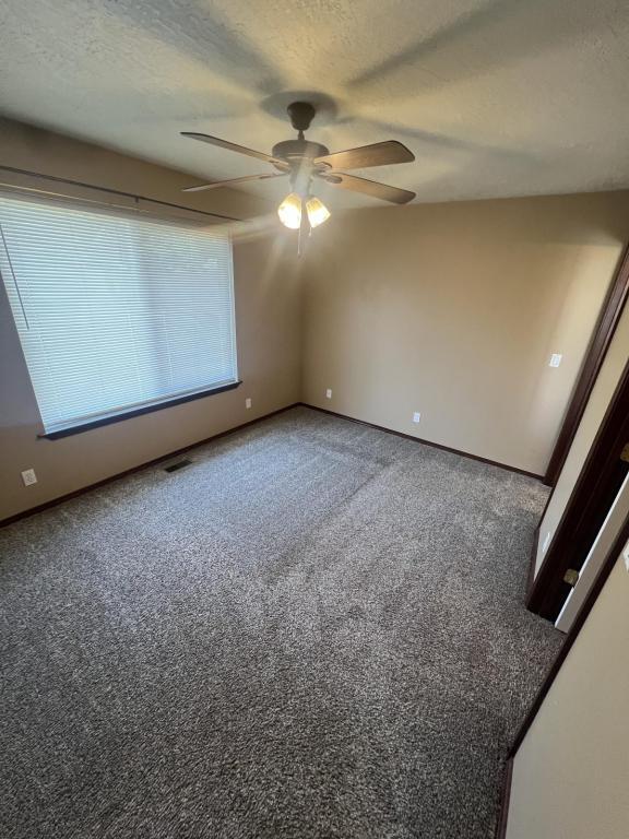 Building Photo - 497 N Brushwood Ct