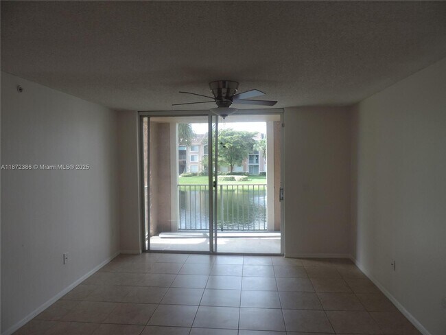Foto del edificio - 12166 St.Andrews Pl