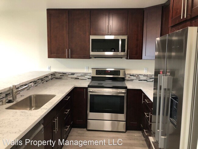 Foto del edificio - 2465 Dexter Ave N