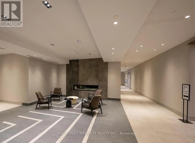 Building Photo - 3270 Sheppard Ave E