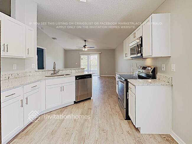 Foto del edificio - 2107 Deercroft Dr