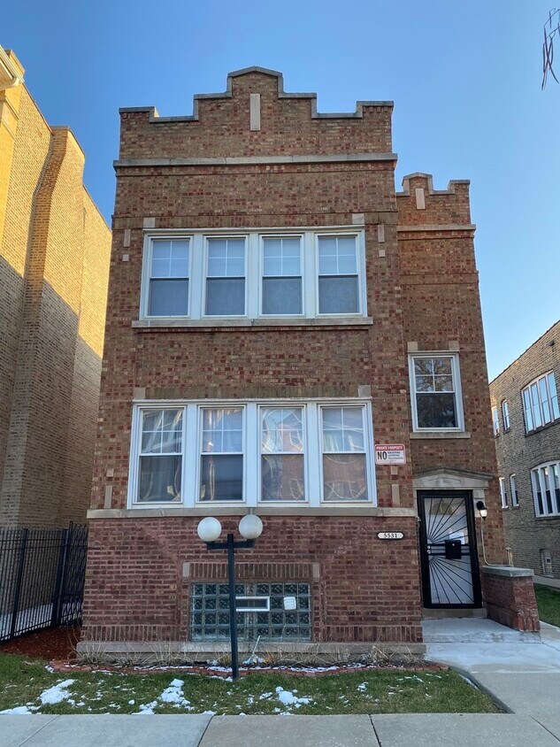 5531 W Van Buren St Unit 2, Chicago, IL 60644 Room for Rent in