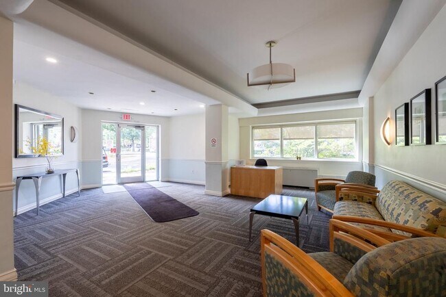 Foto del edificio - 5315 Connecticut Ave NW