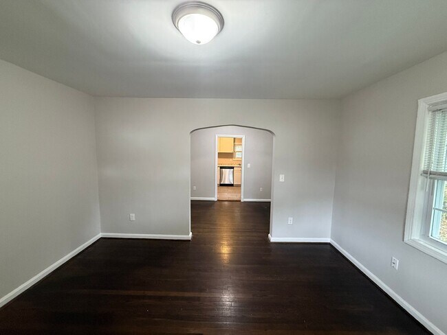 Foto del edificio - 1419 Overlook St
