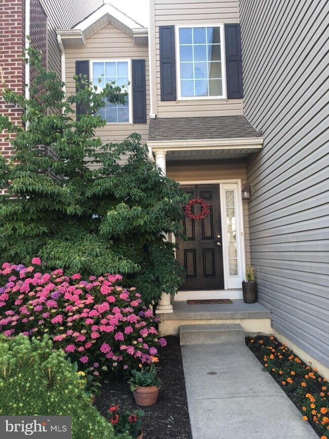 Foto del edificio - 5255 Spring Ridge Dr E