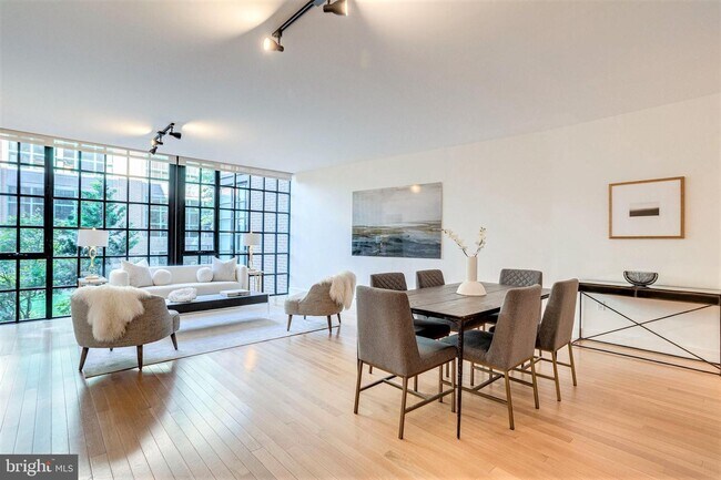 Foto del edificio - 3303 Water St NW